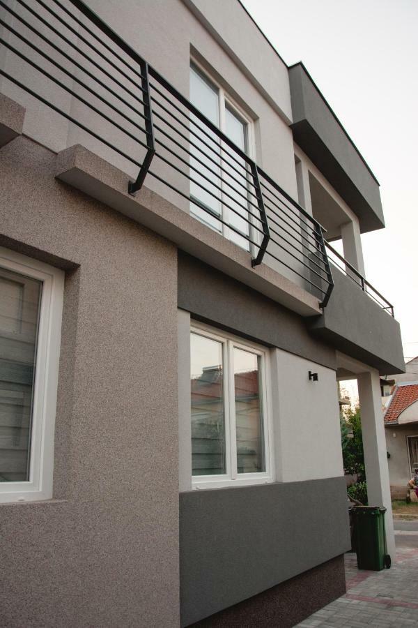 Vila Manuela Aparthotel เกฟเกลียา ภายนอก รูปภาพ