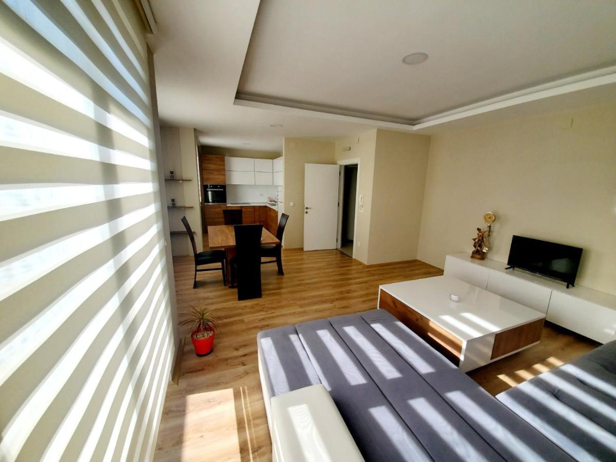Vila Manuela Aparthotel เกฟเกลียา ภายนอก รูปภาพ